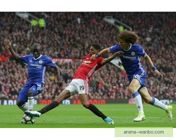 波神被保罗里德顶到腰部返回更衣室 本场比赛能否出战成疑