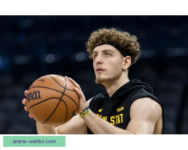 波杰姆斯基:我并未刻意追求连续四场20+ 只是专注比赛并把握机会 波杰姆斯基:我并未刻意追求连续四场20+ 只是专注比赛并把握机会