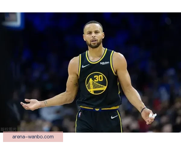 波神被保罗里德顶到腰部返回更衣室 本场比赛能否出战成疑